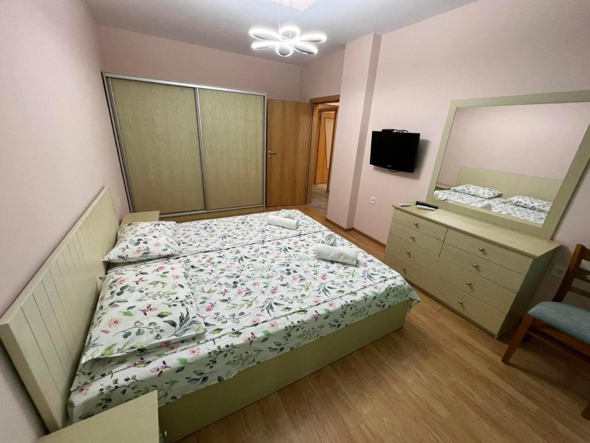 Апартамент За Гости Трапезица Мак Veliko Tarnovo Extérieur photo