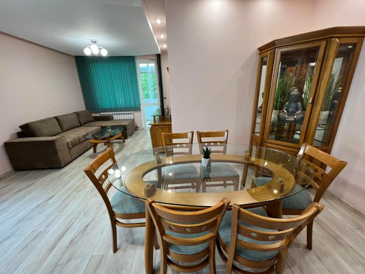 Апартамент За Гости Трапезица Мак Veliko Tarnovo Extérieur photo